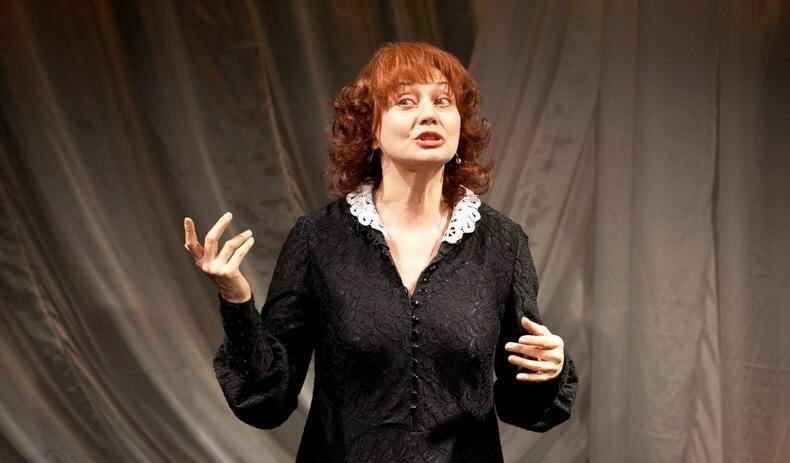 Театр мне, что ли, к чёрту послать?